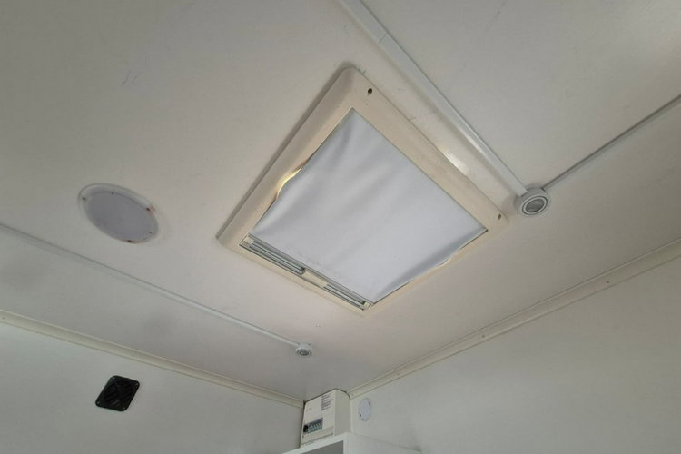 FM7 - DO BYDŁA I KONI Volvo FM 7 / DO PRZEWOZU BYDŁA I KONI / 5 MIEJSC DLA KONI zdjęcie 54