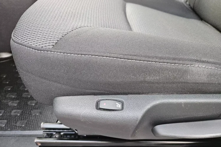 Renault Trafic L2H1 64900zł NETTO Zabudowa warsztatowa 2.0dCi/120KM zdjęcie 21