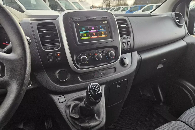 Renault Trafic L2H1 64900zł NETTO Zabudowa warsztatowa 2.0dCi/120KM zdjęcie 27