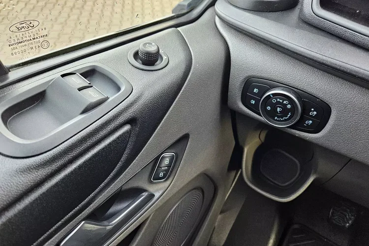 Ford transit-custom L2H1 59900zł NETTO 2.0TdCi/170KM zdjęcie 18