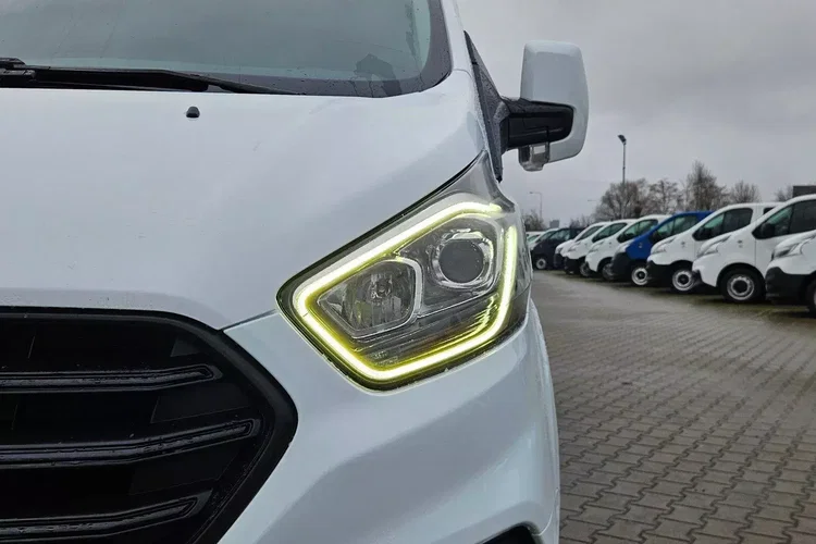 Ford transit-custom L2H1 64999zł NETTO Zabudowa warsztatowa 2.0TdCi/131KM zdjęcie 14