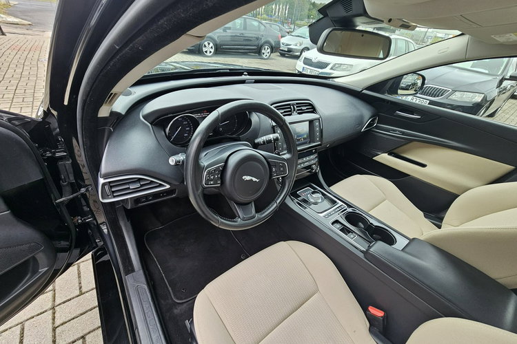 Jaguar XE model 2016, polski salon, serwis, nowy rozrząd, zdjęcie 16