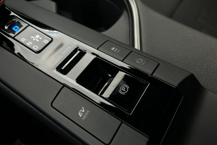 Toyota C-HR 1.8 HSD 140KM STYLE, salon Polska, gwarancja, FV23% zdjęcie 26