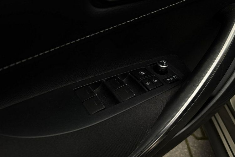 Toyota Corolla 2.0 Hybrid 184KM COMFORT TECH, salon Polska, gwarancja, FV23% zdjęcie 19