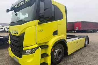 Iveco S-WAY 480 AT440 / 2022 / 13 tys. km / retarder