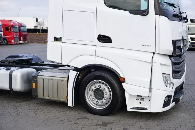 Mercedes / ACTROS / 1851 / E 6 / MP 5 / ACC / MEGA / LOW DECK / RETARDER / BIG SPACE zdjęcie 32
