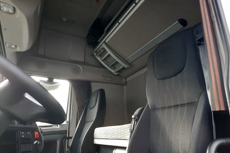 DAF XF 480 FT zdjęcie 8