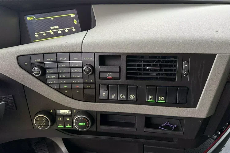 Volvo FH 500 E6 Standard Globetrotter XL 2019r zdjęcie 13