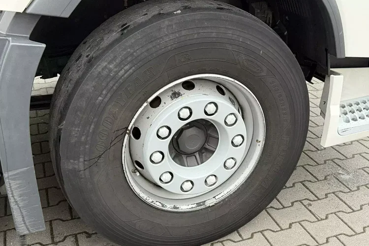 Volvo FH 500 E6 Standard Globetrotter XL 2019r zdjęcie 4