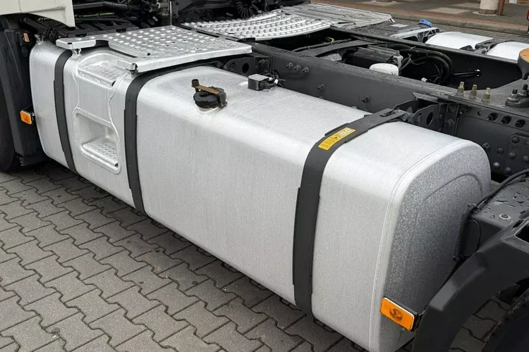 Volvo FH 500 E6 Standard Globetrotter XL 2019r zdjęcie 9