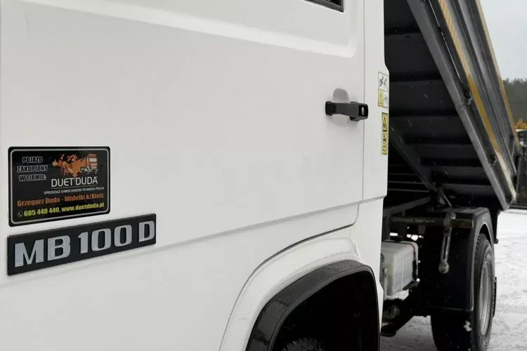 Mercedes MB 100 zdjęcie 6