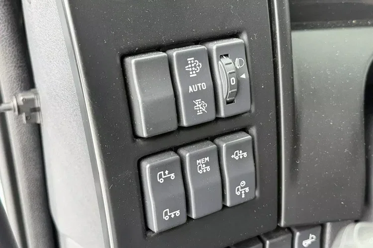 Renault D 16.280 E6 Firana Sypialka Tył Drzwi Dach Zsuwany Długi - 855cm zdjęcie 27