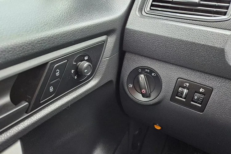 Volkswagen Caddy Long 49999zł NETTO 2.0TDi/102KM zdjęcie 19