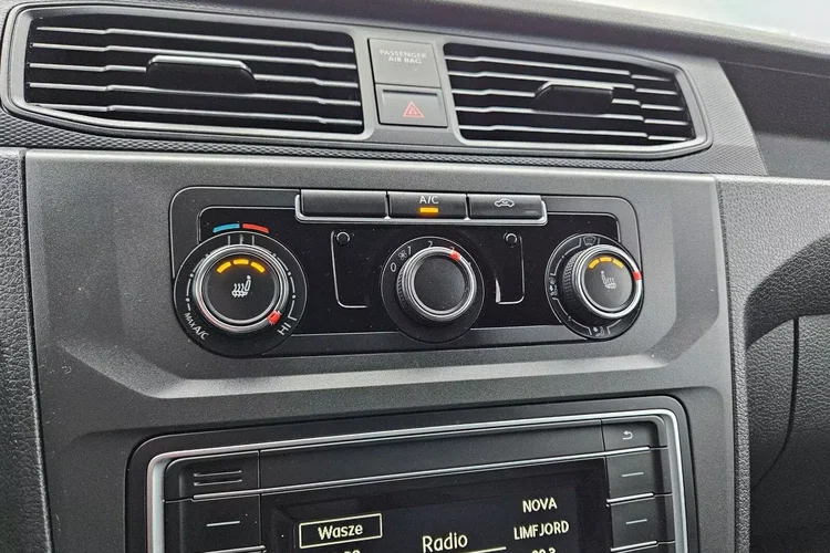 Volkswagen Caddy Long 49999zł NETTO 2.0TDi/102KM zdjęcie 25