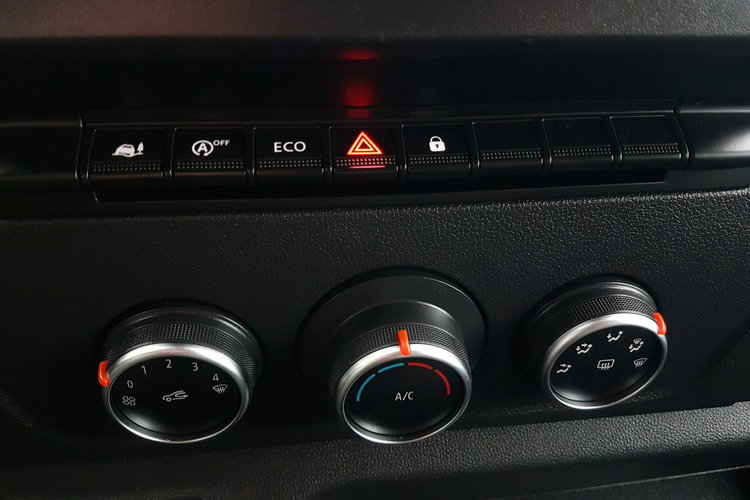 Renault Master 8EP CHŁODNIA MROŹNIA 4.22x2.10x2.01 IZOTERMA AGREGAT THERMO KING zdjęcie 39