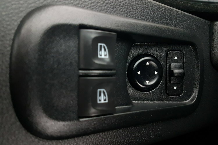 Renault Master 8EP CHŁODNIA MROŹNIA 4.22x2.10x2.01 IZOTERMA AGREGAT THERMO KING zdjęcie 10