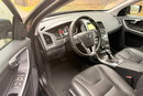Volvo XC 60 2.0T5 245KM Automat 2015r. LED Skóra Panorama Blis Virtual Kamera zdjęcie 16