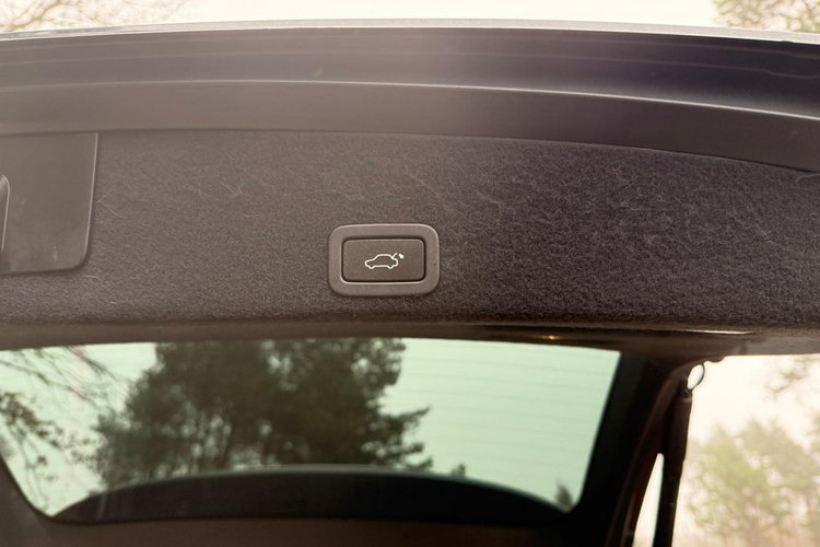 Volvo XC 60 2.0T5 245KM Automat 2015r. LED Skóra Panorama Blis Virtual Kamera zdjęcie 27