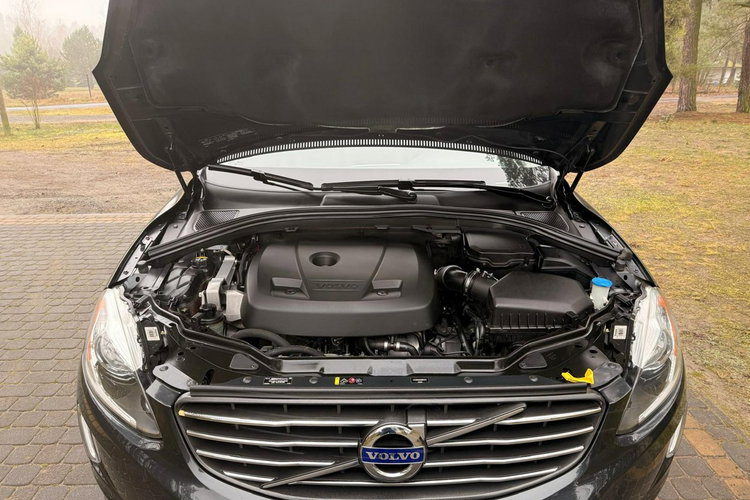 Volvo XC 60 2.0T5 245KM Automat 2015r. LED Skóra Panorama Blis Virtual Kamera zdjęcie 30