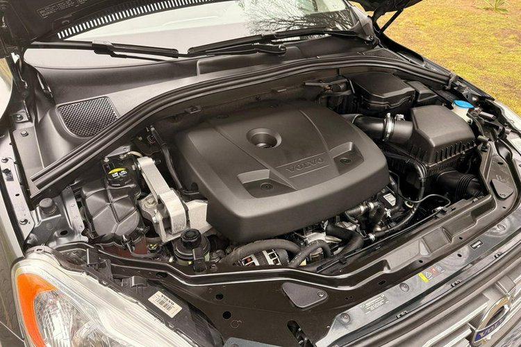 Volvo XC 60 2.0T5 245KM Automat 2015r. LED Skóra Panorama Blis Virtual Kamera zdjęcie 31