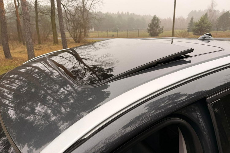 Volvo XC 60 2.0T5 245KM Automat 2015r. LED Skóra Panorama Blis Virtual Kamera zdjęcie 9