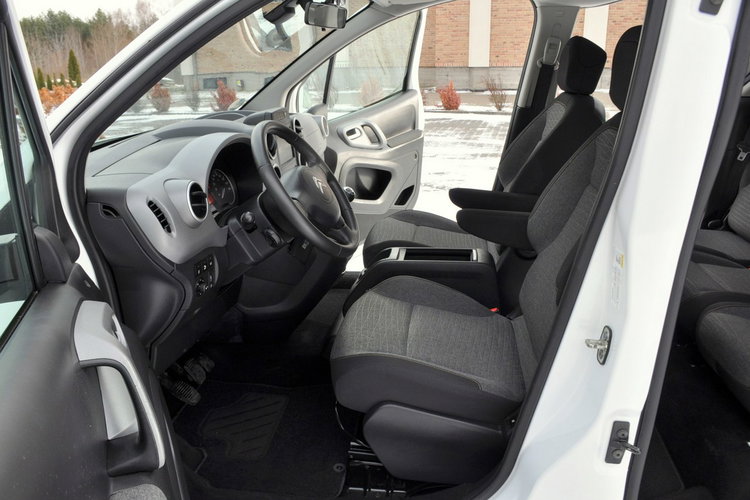 Citroen Berlingo 1.6HDI(120KM) Lift Led Navi Kamera Klimatronik Parktr Welur Reling ASO zdjęcie 23