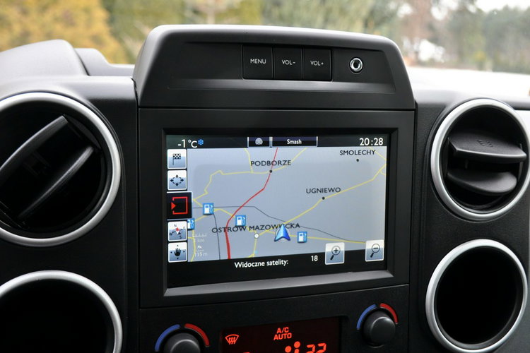 Citroen Berlingo 1.6HDI(120KM) Lift Led Navi Kamera Klimatronik Parktr Welur Reling ASO zdjęcie 33