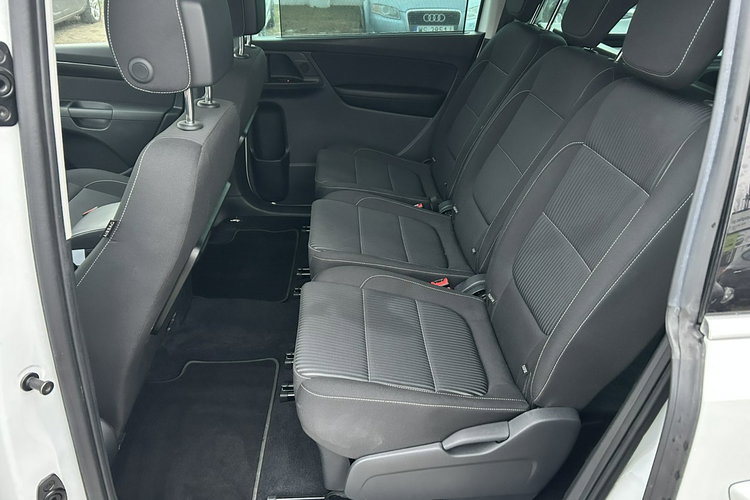 Seat Alhambra Tylko 104 tyś km zdjęcie 10