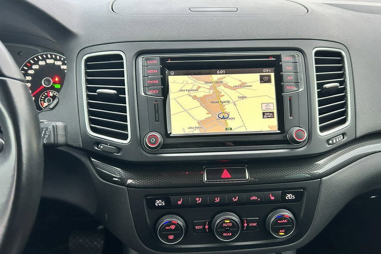 Seat Alhambra Tylko 104 tyś km zdjęcie 16