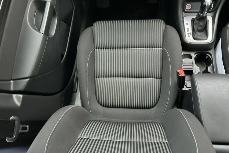 Seat Alhambra Tylko 104 tyś km zdjęcie 17