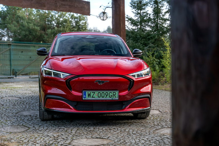 Ford Mustang Mach-E 75 kWh 269KM / Mach-E AWD Suv / 2023/ I wł / Salon PL / NAJEM / FV 23% zdjęcie 14