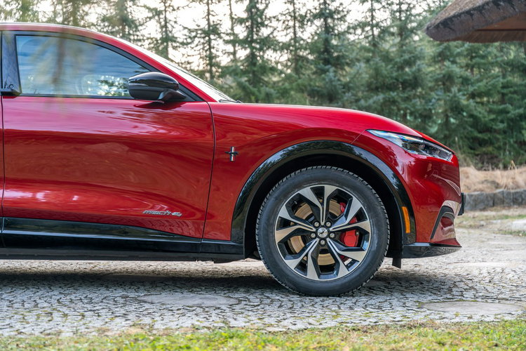 Ford Mustang Mach-E 75 kWh 269KM / Mach-E AWD Suv / 2023/ I wł / Salon PL / NAJEM / FV 23% zdjęcie 18