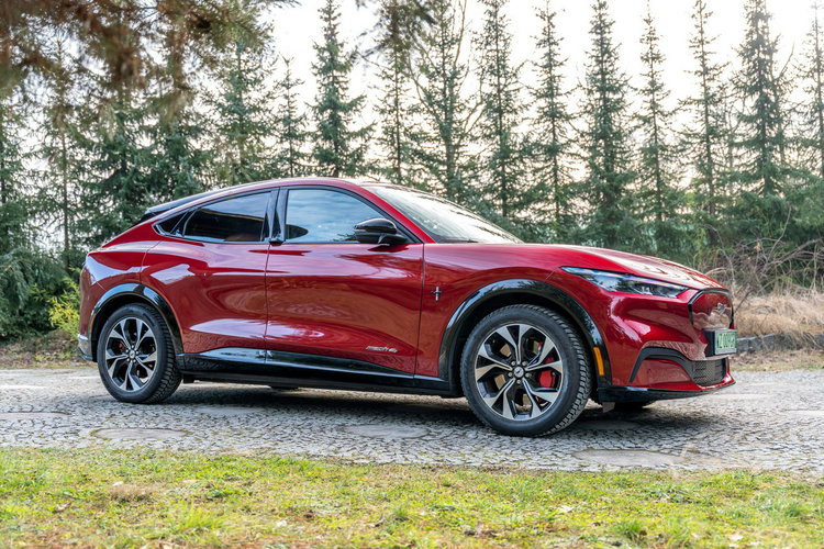 Ford Mustang Mach-E 75 kWh 269KM / Mach-E AWD Suv / 2023/ I wł / Salon PL / NAJEM / FV 23% zdjęcie 37