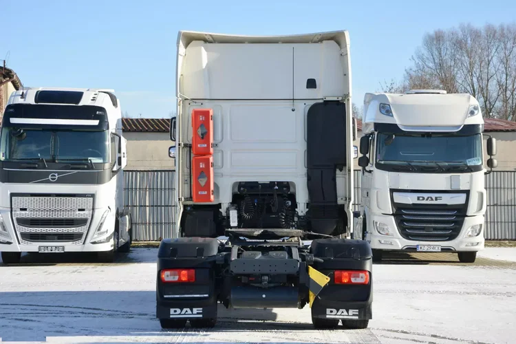 DAF XF 480 ZF INTARDER / KLIMA POST. / FULL LED / MIKROFALA / TELEWIZOR zdjęcie 11