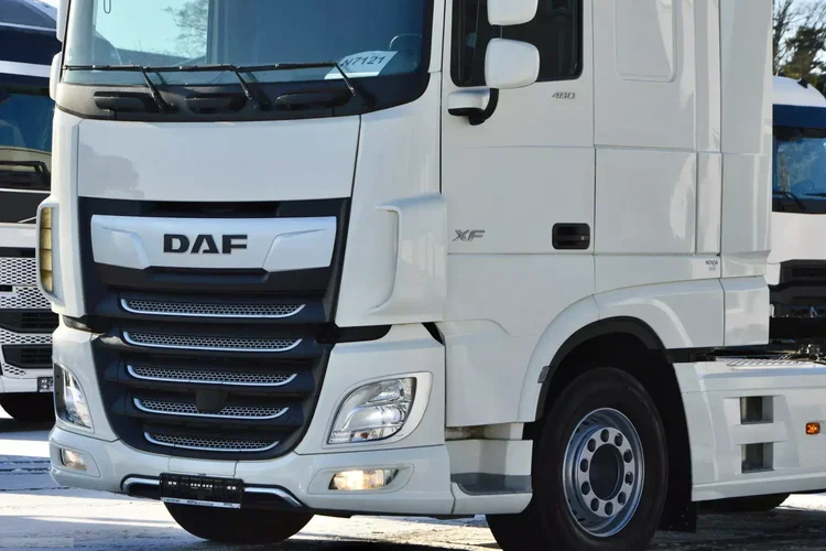 DAF XF 480 ZF INTARDER / KLIMA POST. / FULL LED / MIKROFALA / TELEWIZOR zdjęcie 13