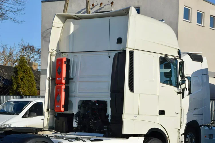 DAF XF 480 ZF INTARDER / KLIMA POST. / FULL LED / MIKROFALA / TELEWIZOR zdjęcie 16