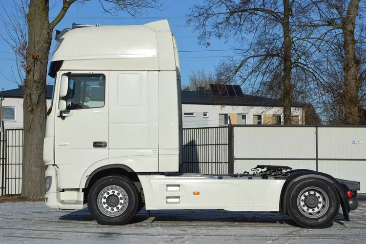 DAF XF 480 ZF INTARDER / KLIMA POST. / FULL LED / MIKROFALA / TELEWIZOR zdjęcie 18