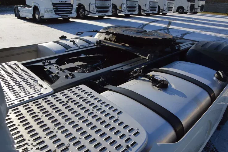 DAF XF 480 ZF INTARDER / KLIMA POST. / FULL LED / MIKROFALA / TELEWIZOR zdjęcie 19