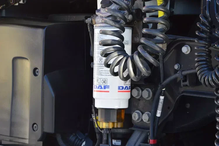 DAF XF 480 ZF INTARDER / KLIMA POST. / FULL LED / MIKROFALA / TELEWIZOR zdjęcie 21