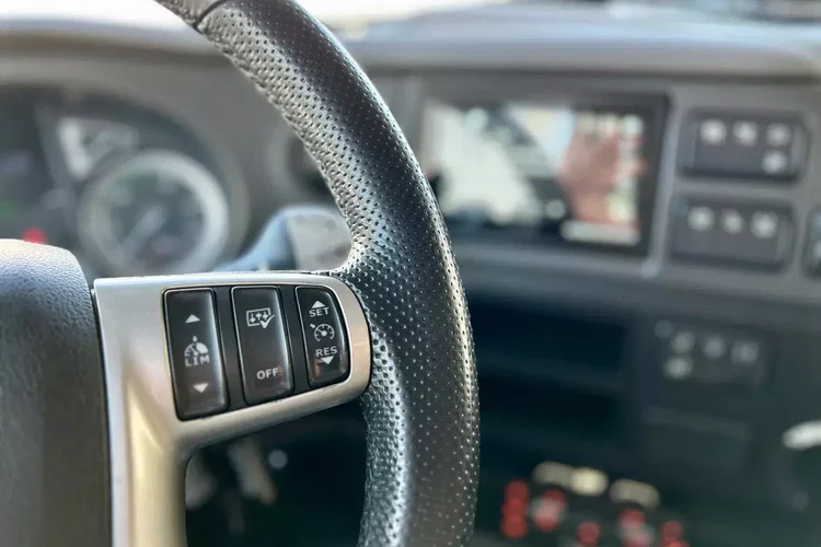 DAF XF 480 ZF INTARDER / KLIMA POST. / FULL LED / MIKROFALA / TELEWIZOR zdjęcie 37