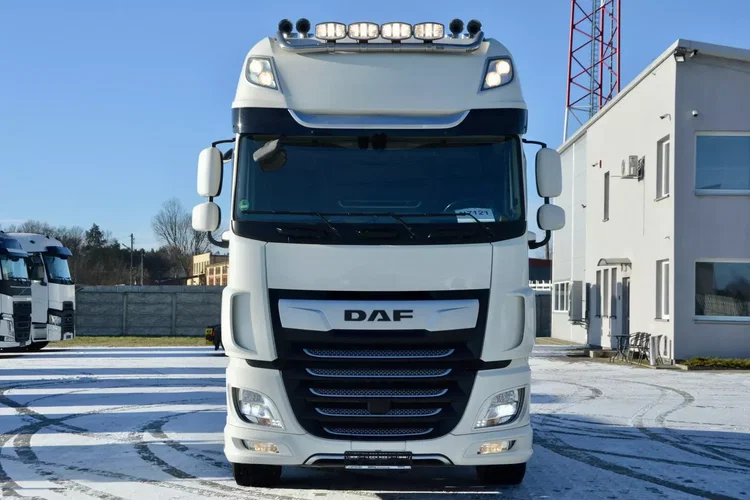DAF XF 480 ZF INTARDER / KLIMA POST. / FULL LED / MIKROFALA / TELEWIZOR zdjęcie 5
