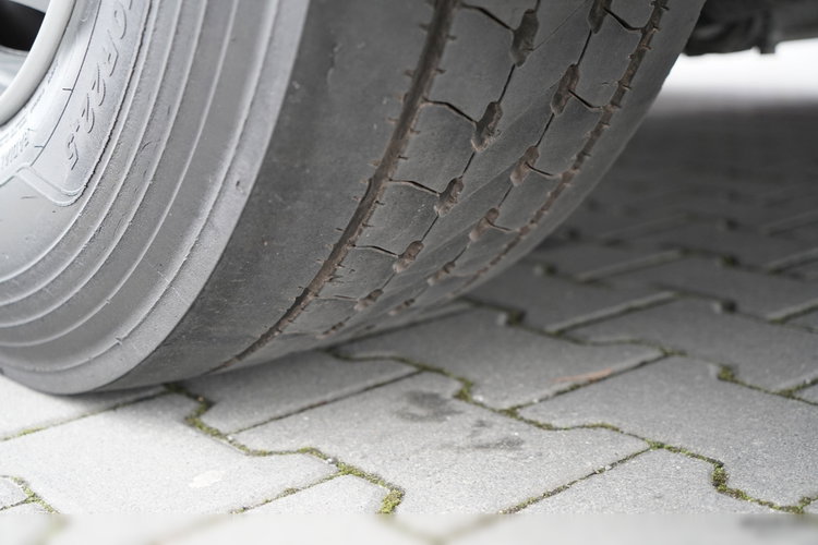 Scania S 500 / RETARDER / CAŁA NA PODUSZKACH / OPONY 100%  zdjęcie 18