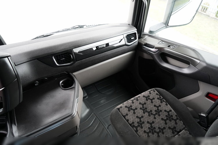 Scania S 500 / RETARDER / CAŁA NA PODUSZKACH / OPONY 100%  zdjęcie 32