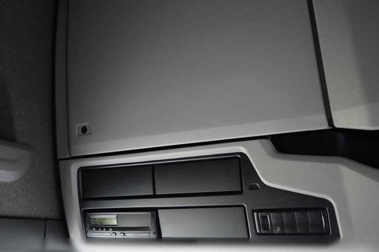 Scania S 500 / RETARDER / CAŁA NA PODUSZKACH / OPONY 100%  zdjęcie 33