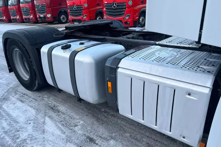 Mercedes ACTROS MP5 zdjęcie 13