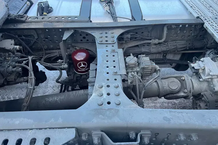 Mercedes ACTROS MP5 zdjęcie 15