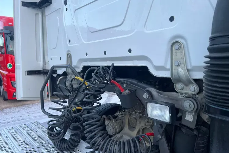 Mercedes ACTROS MP5 zdjęcie 16