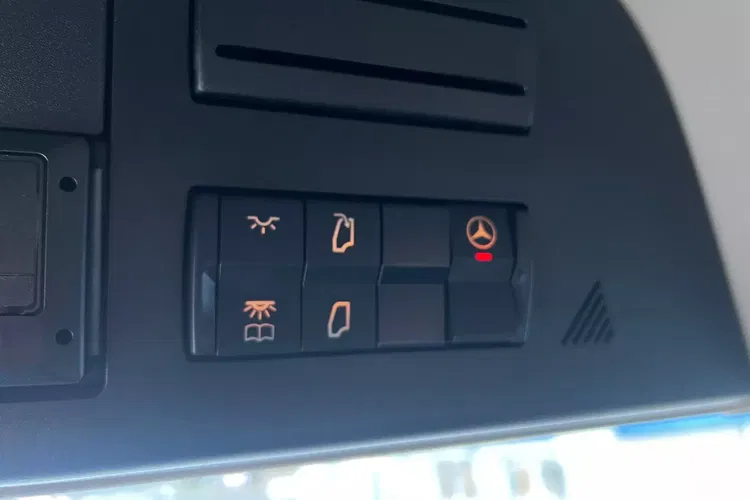 Mercedes ACTROS MP5 zdjęcie 35