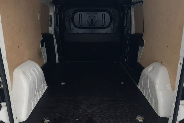 Fiat Doblo MAXI L2H1 DŁUGI KLIMA BLASZAK VAN FURGON KRAJOWY 6-BIEGÓW MANUAL zdjęcie 11