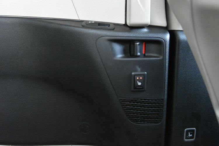 Chrysler Pacifica Limited 3.6 V6 291KM 2017r. Panorama Skóra Kamera360 DVD HarmanKardon zdjęcie 14